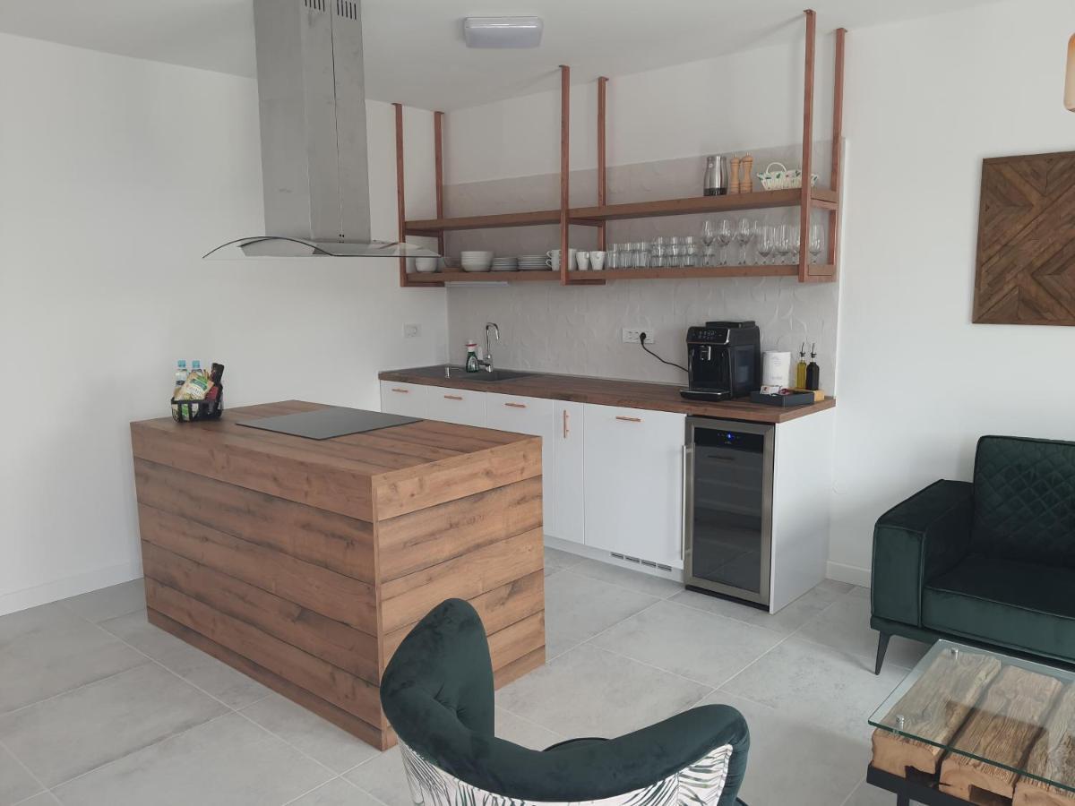 Apartments Krista เมดเวยา ภายนอก รูปภาพ
