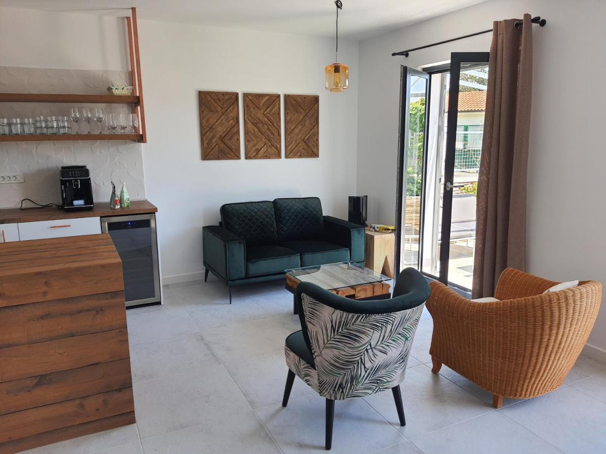 Apartments Krista เมดเวยา ภายนอก รูปภาพ
